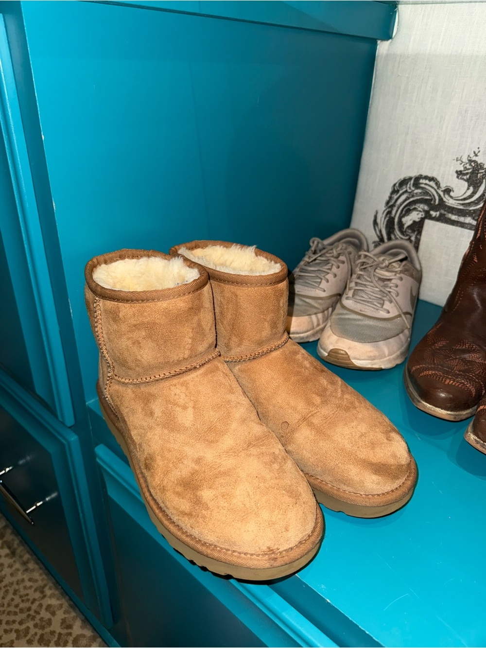 UGG Chestnut Short Classic Mini Shearling Lined Ankle Boots - had for one month